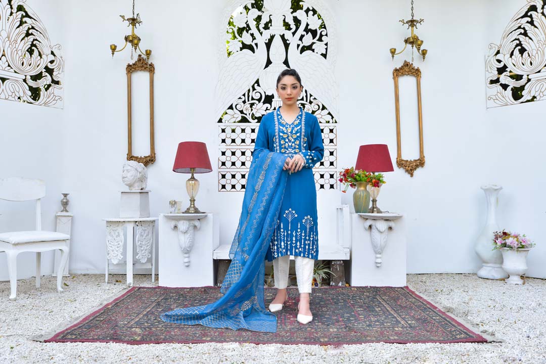 Pearl Embroidered Set