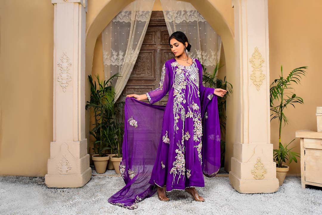 Radiant Flower Elegance