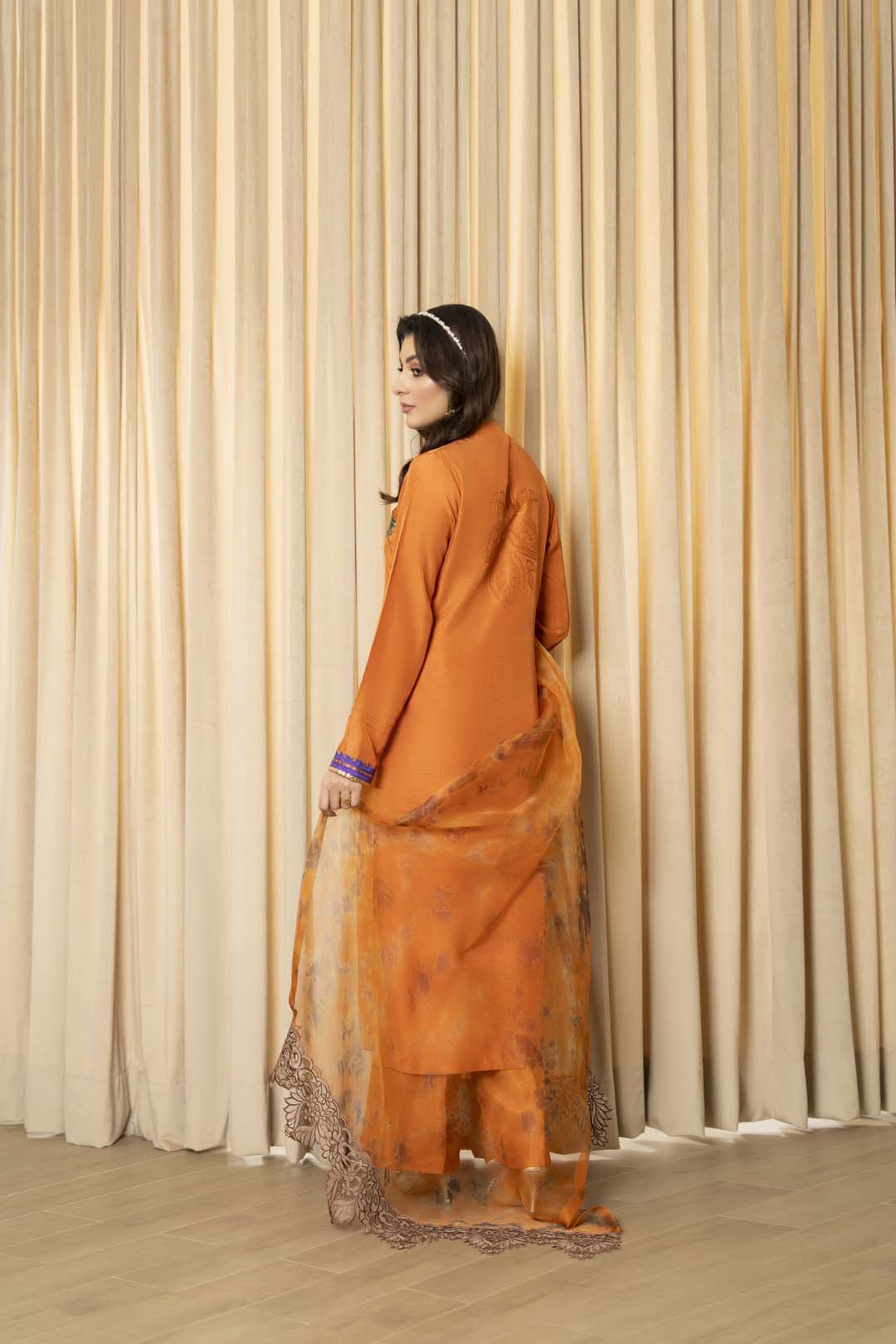 Vibrant Elegance Ensemble