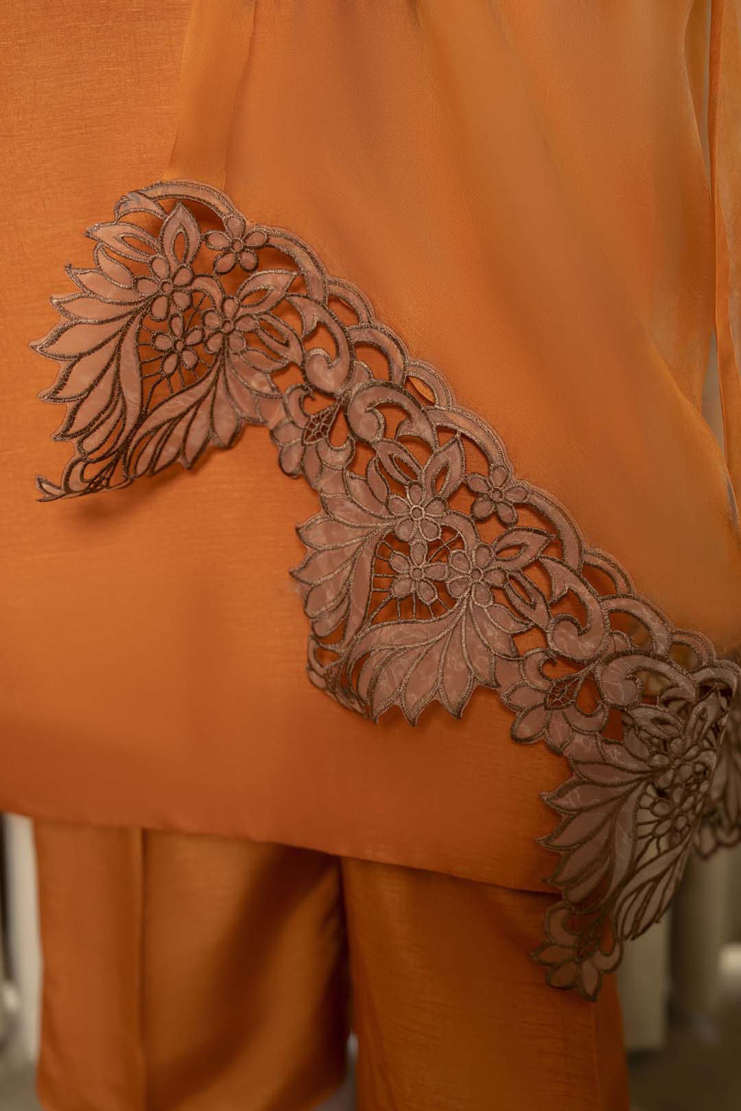 Vibrant Elegance Ensemble